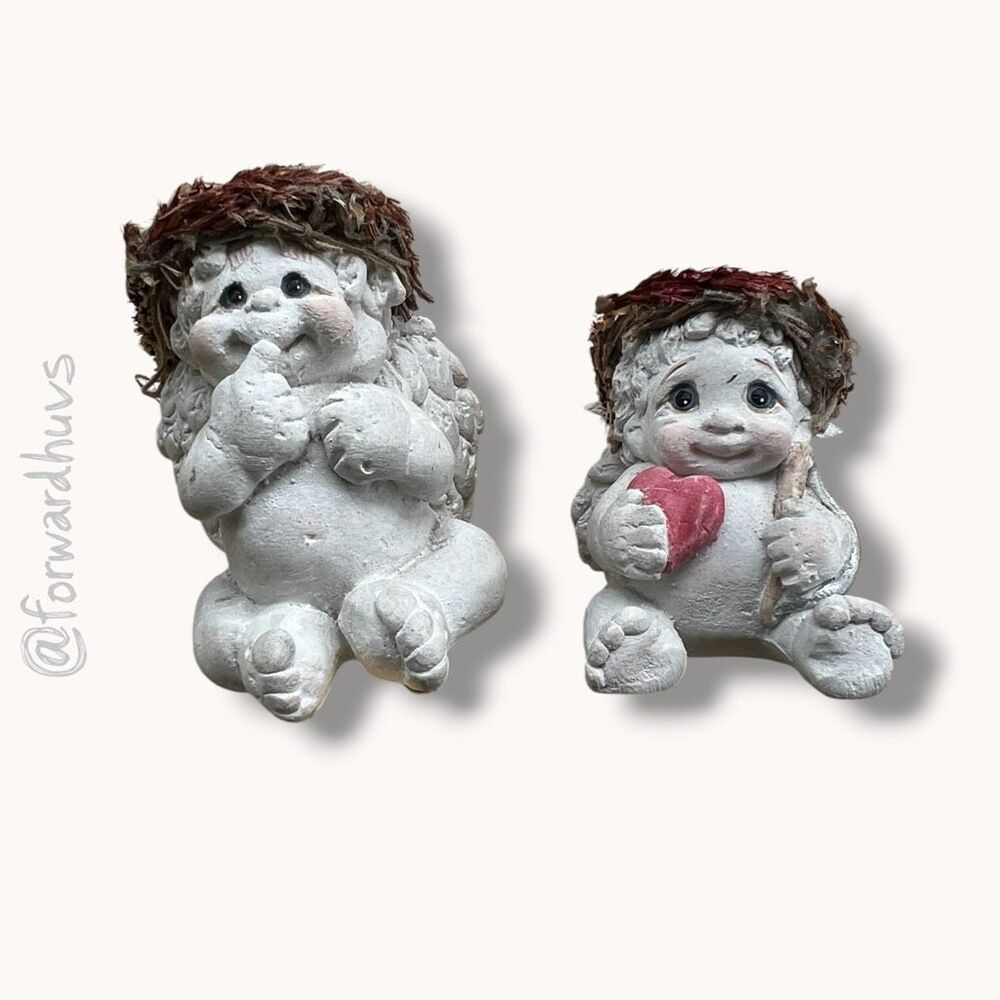 Dreamsicles Kristin 1994 Cast Art Cherub Angel Figurines Heart Pair DC146